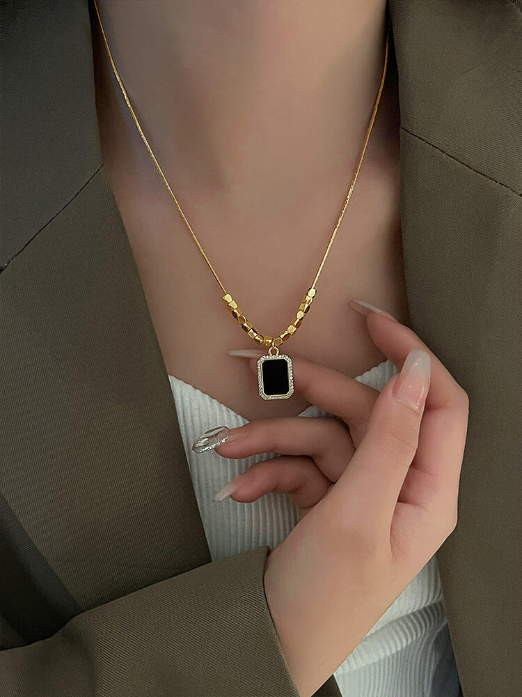 black pendant necklace