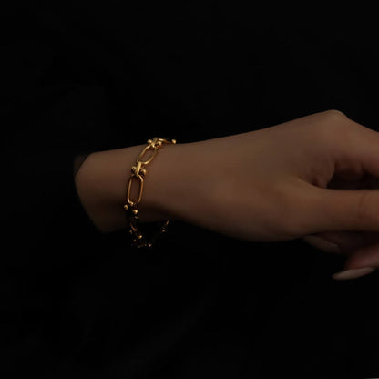 gold chain bracelet