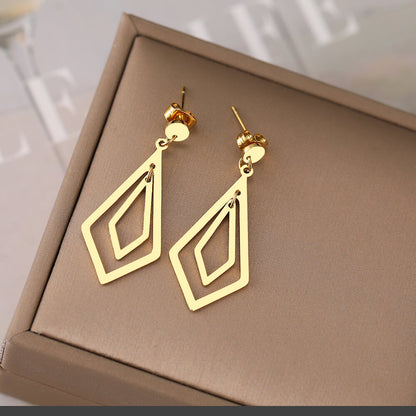 womens earrings